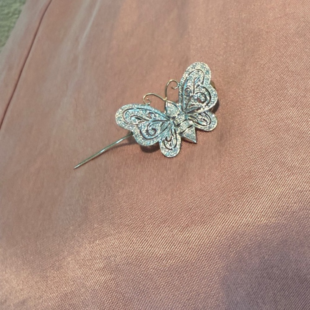 14KT Yellow Gold and White Diamond Butterfly Pin